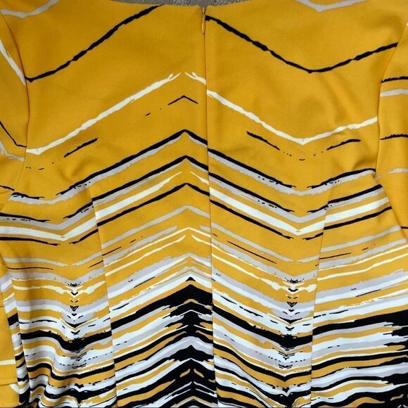 Women’s ILE New York Ruffle Sleeve Dress Size 18 - Picture 2 of 4